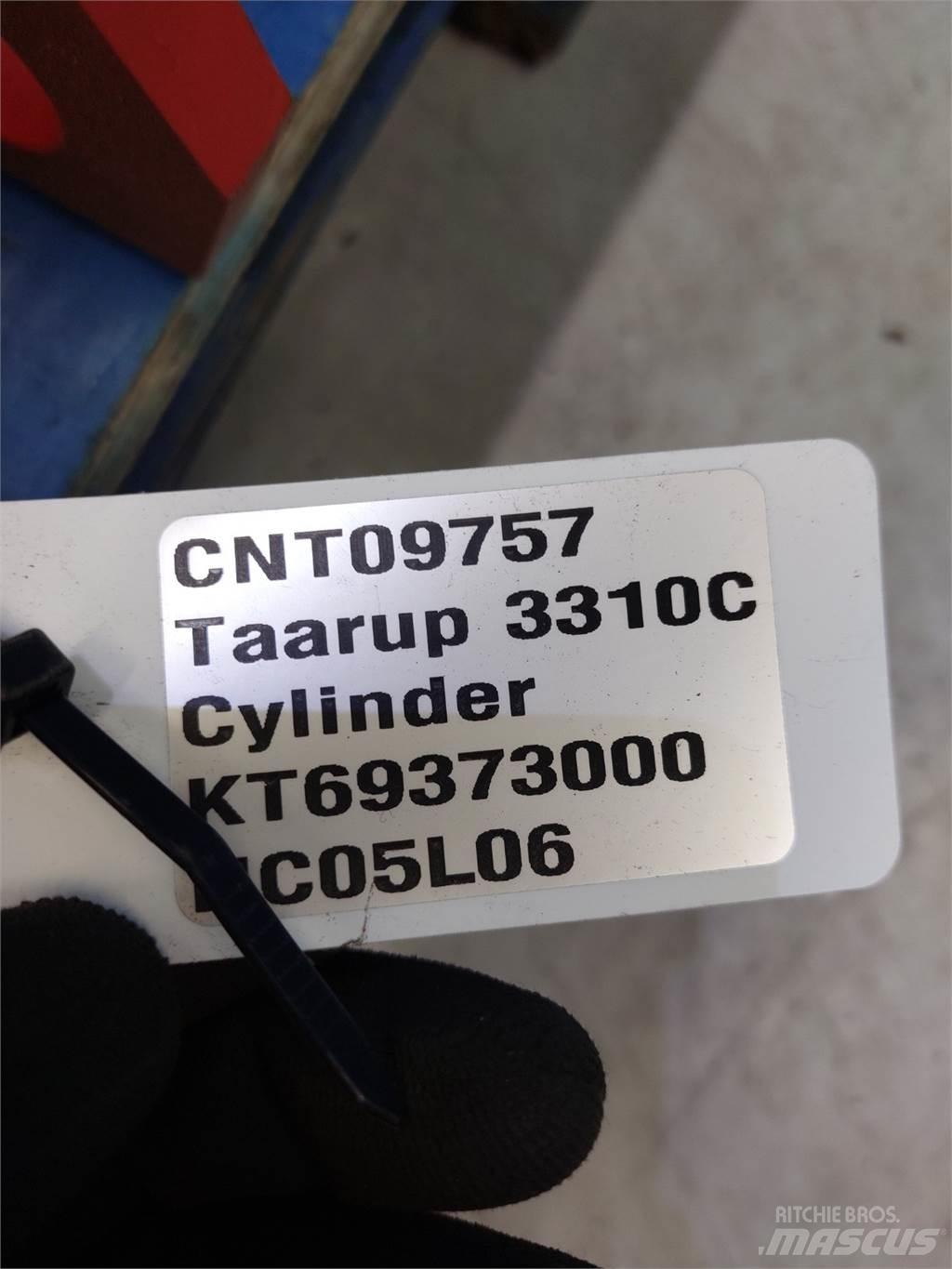 Taarup 3310C Žacie stroje