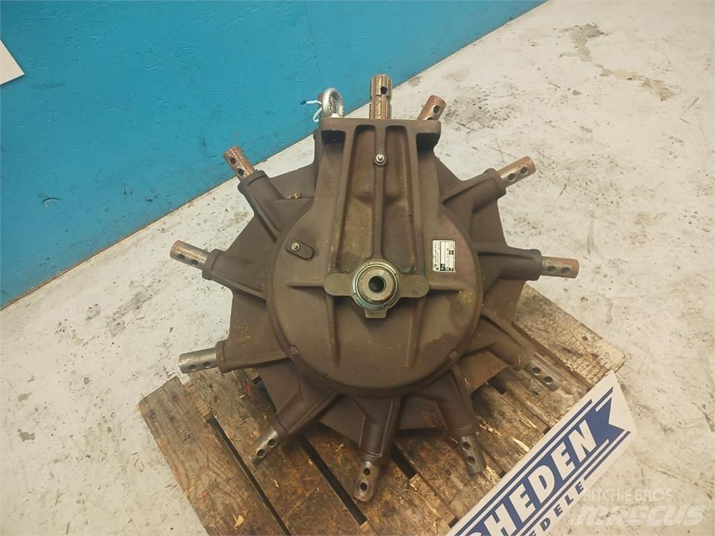 Taarup 9063C Obracače a zhrabovače sena