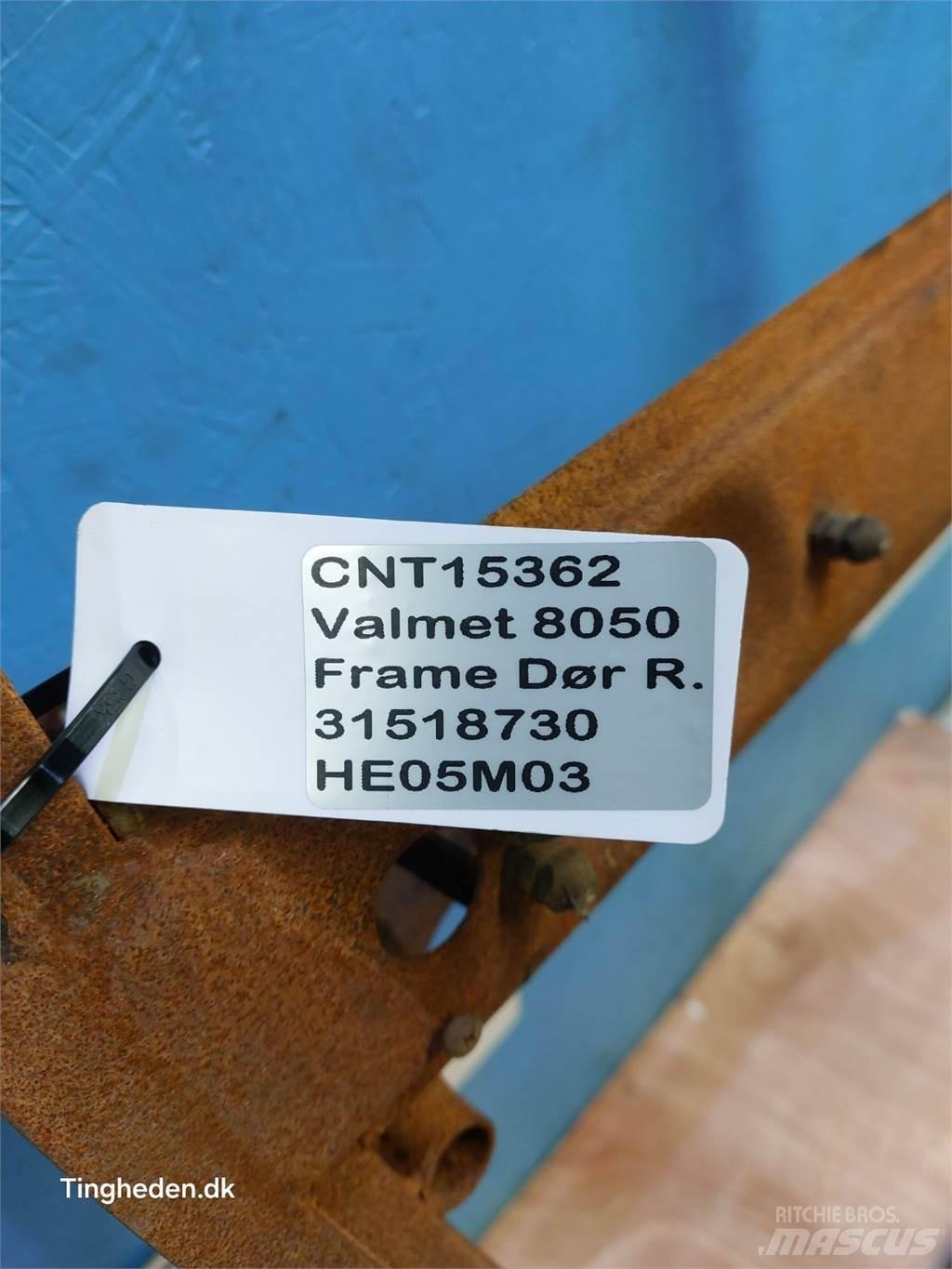 Valmet 8050 Kabíny a interiér