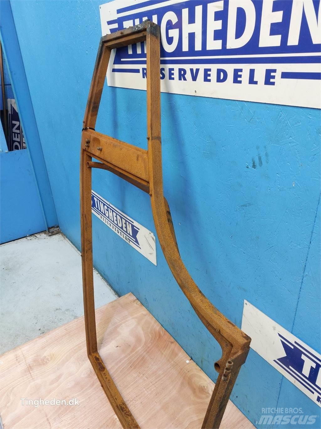 Valmet 8050 Kabíny a interiér