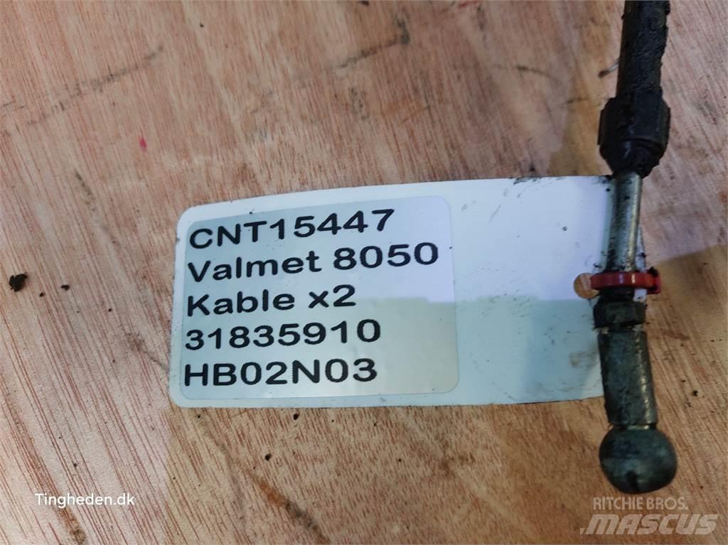 Valmet 8050 Kabíny a interiér