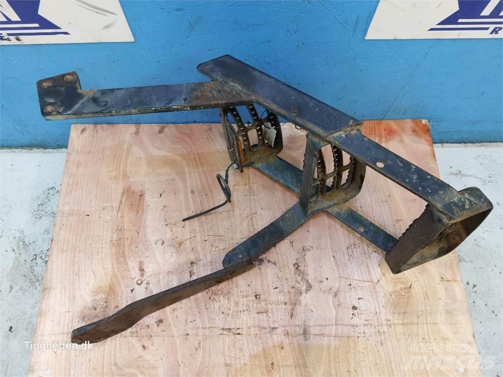 Valmet 8050 Kabíny a interiér