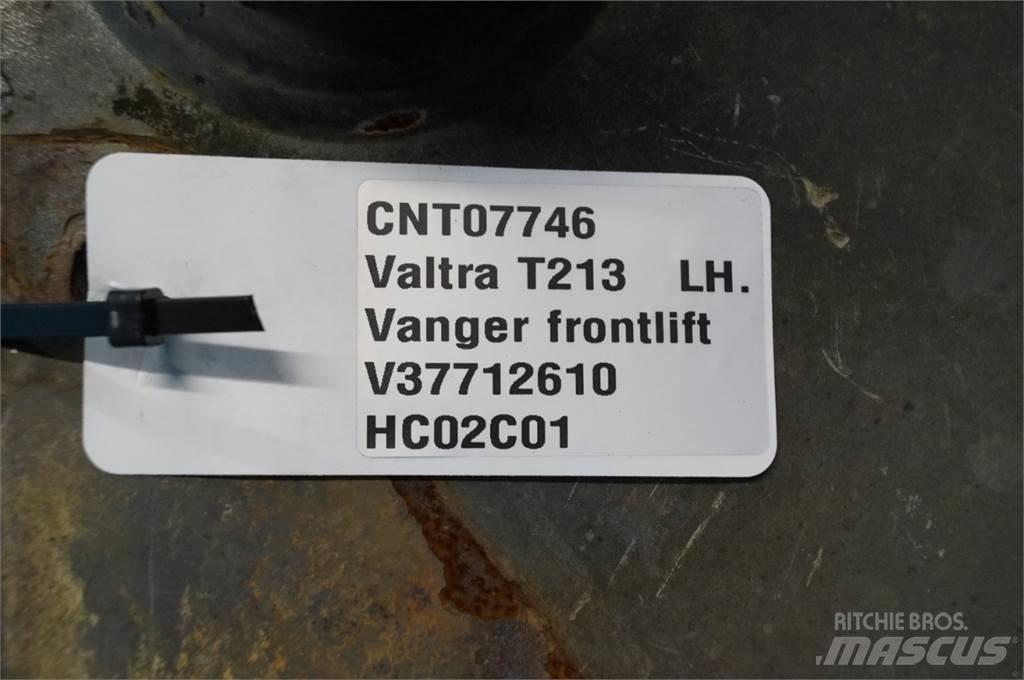 Valtra T213 Príslušenstvo pre čelné nakladače