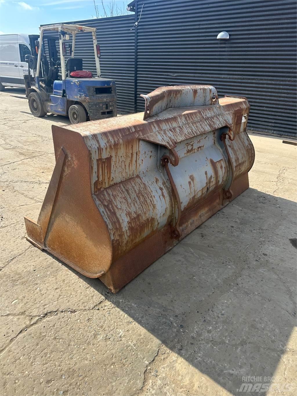 Volvo 2500mm Radlice