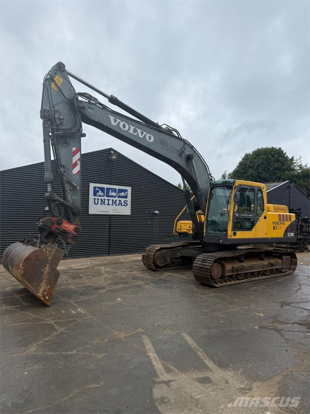 Volvo EC210 Pásové rýpadlá