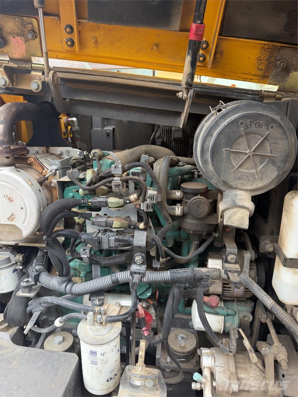 Volvo ECR88D Pásové rýpadlá