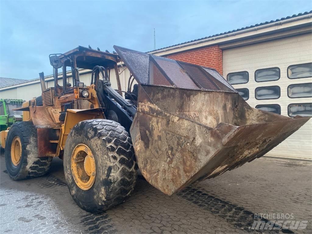 Volvo L120 Kolesové nakladače
