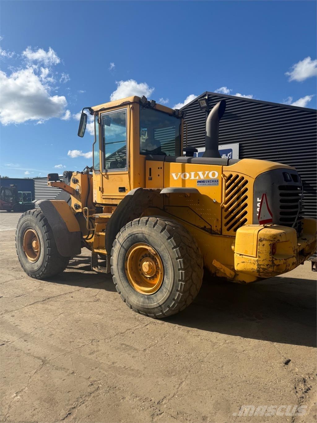 Volvo L90E Kolesové nakladače