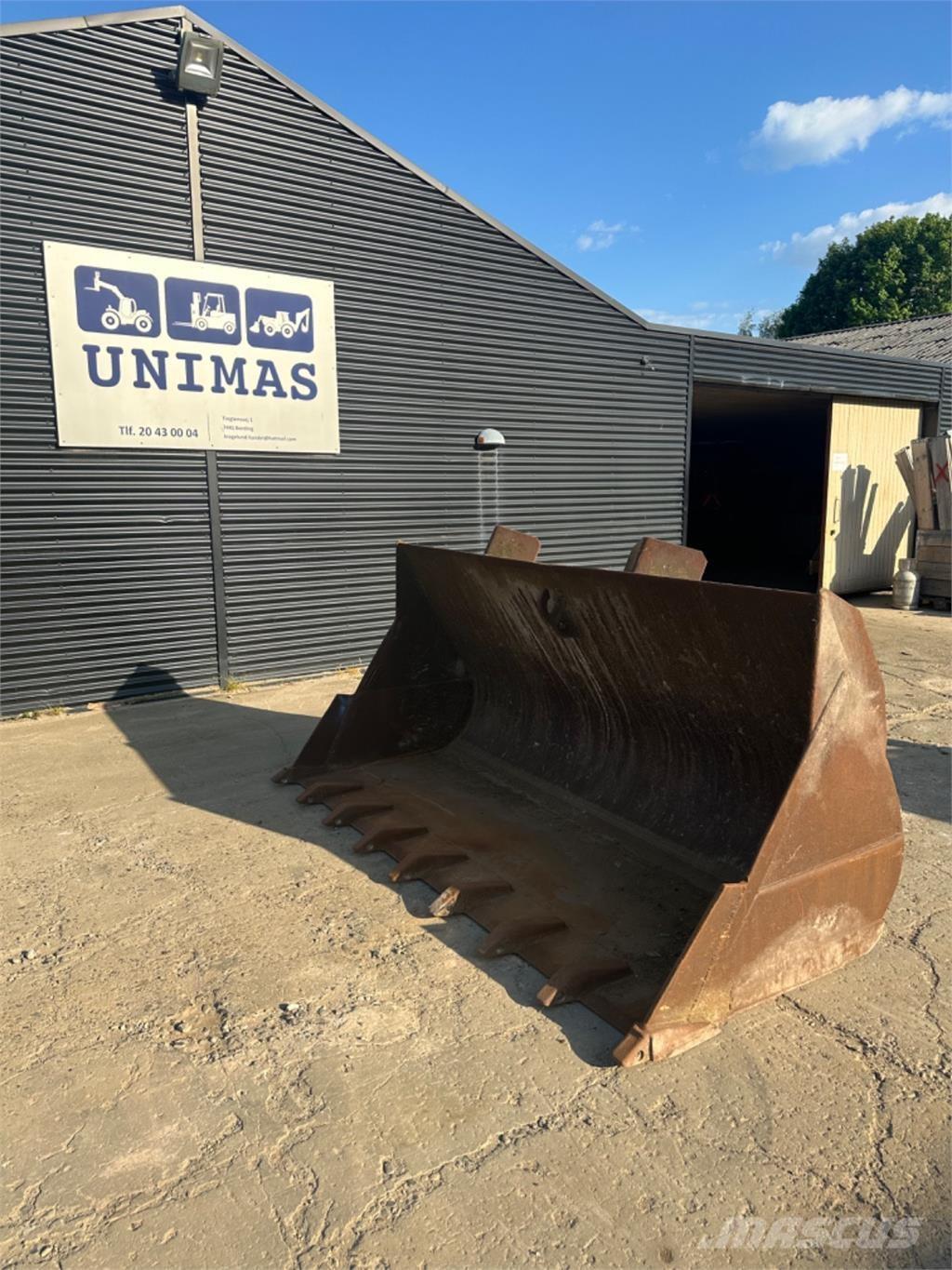 Volvo læsseskovl Radlice