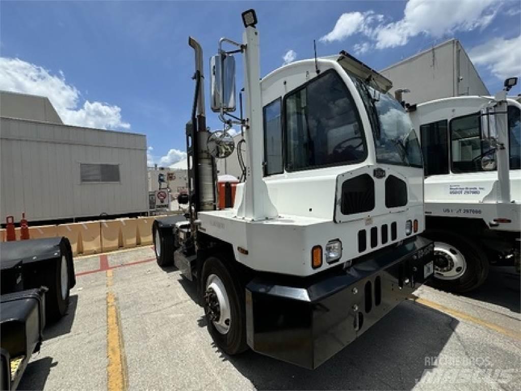 Autocar ACTT42 Terminálový ťahač