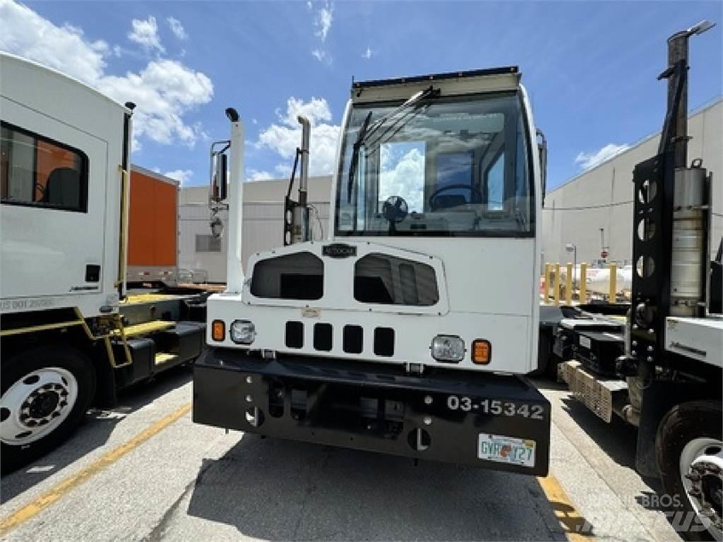 Autocar ACTT42 Terminálový ťahač