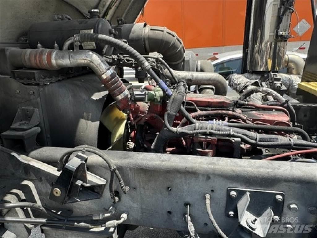 Autocar ACTT42 Terminálový ťahač