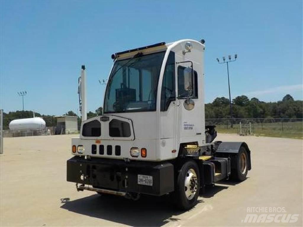 Autocar ACTT42 Terminálový ťahač