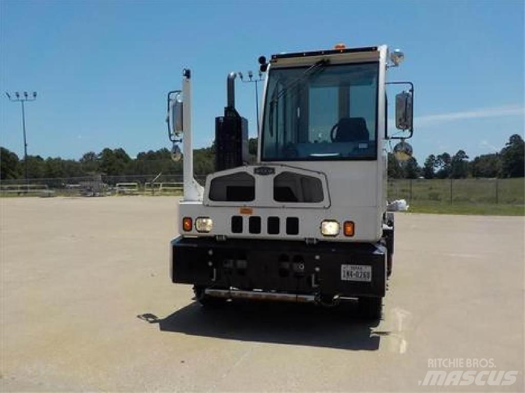 Autocar ACTT42 Terminálový ťahač
