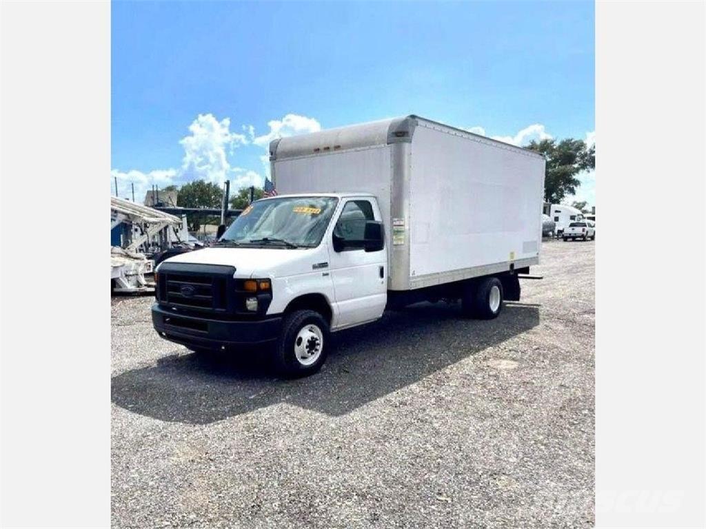 Ford E-350 Skriňová nadstavba