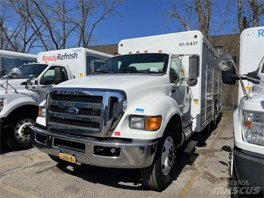 Ford F750 Skriňová nadstavba