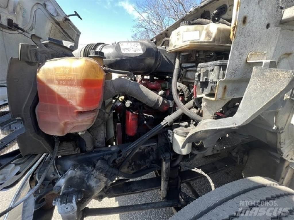 Ford F750 Skriňová nadstavba