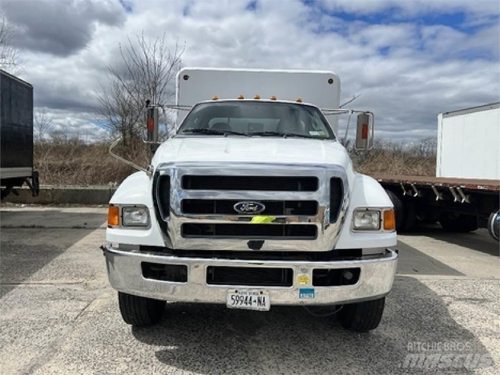 Ford F750 Vozidlá pre prepravu nápojov