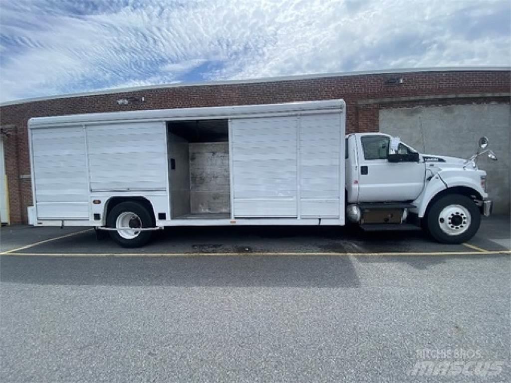Ford F750 Vozidlá pre prepravu nápojov