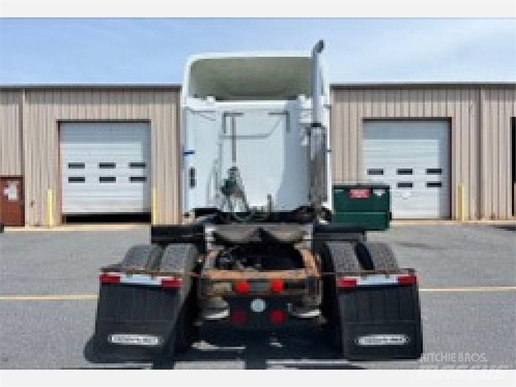 Freightliner CL112G Ťahače