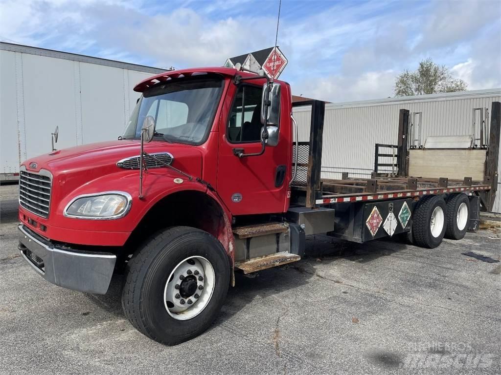 Freightliner M2 Nákladné vozidlá bez nadstavby