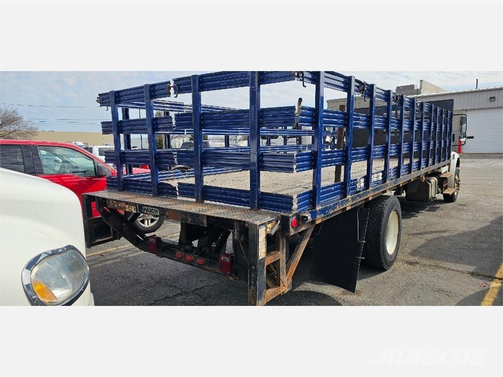 Freightliner M2 106 Plošinové nákladné automobily/nákladné automobily so sklápacími bočnicami