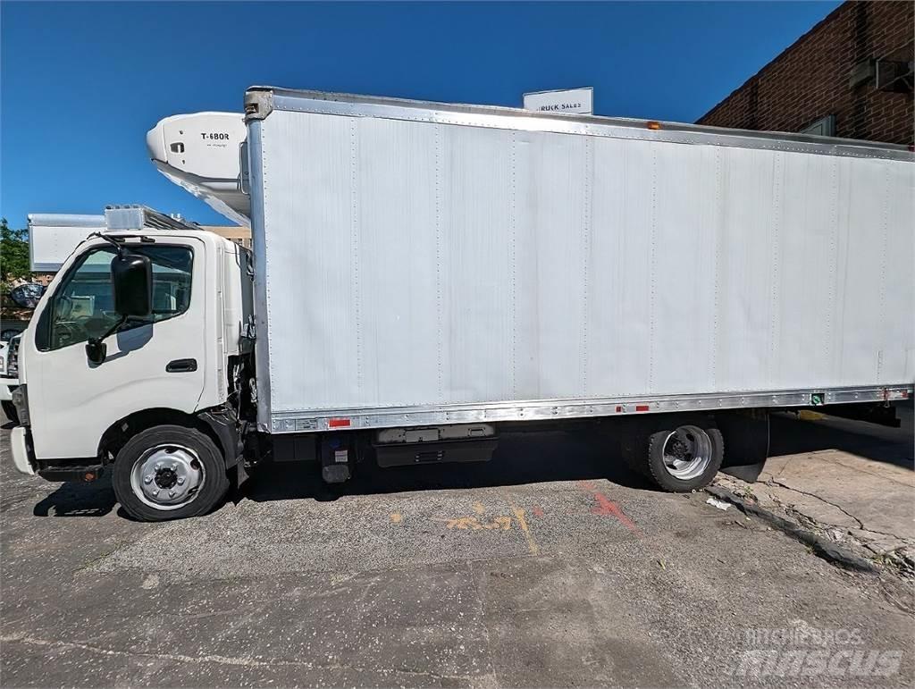 Hino 195 Chladiarenské nákladné vozidlá