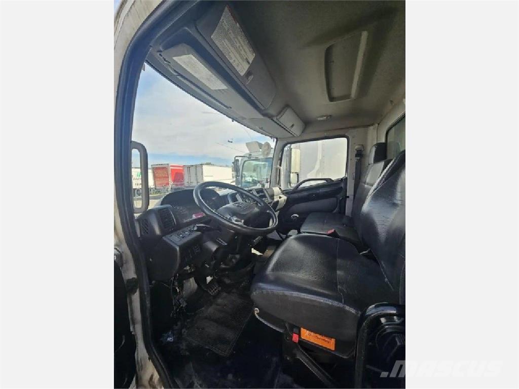 Hino 268 Chladiarenské nákladné vozidlá