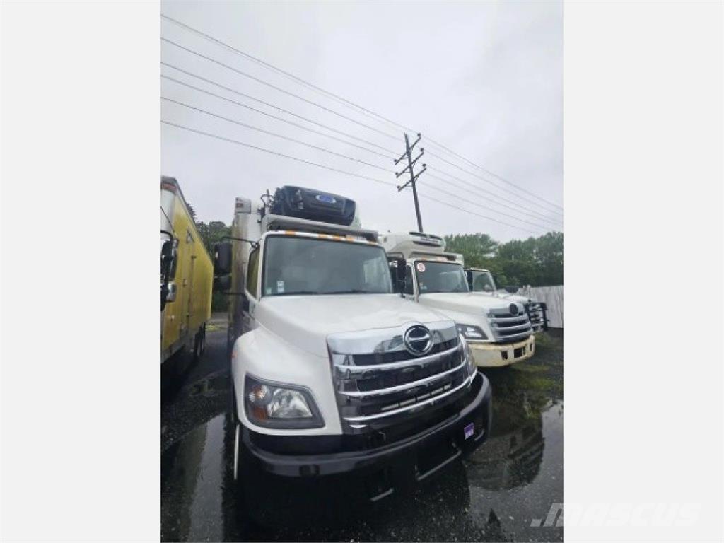 Hino 268 Chladiarenské nákladné vozidlá
