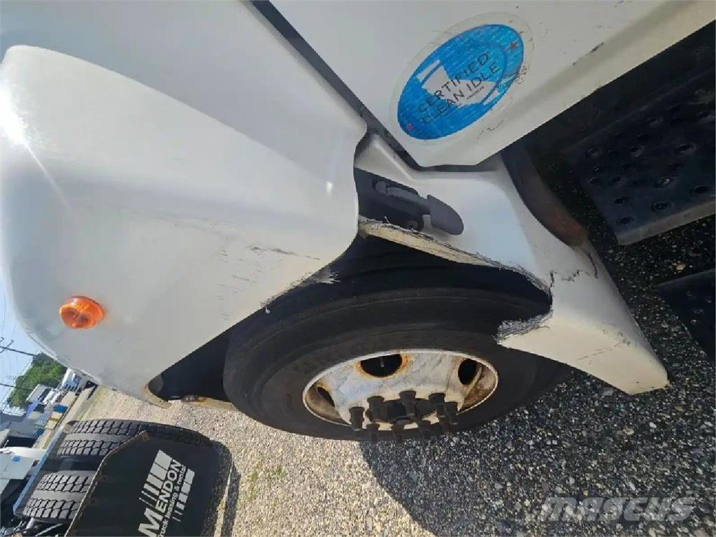 Hino 268 Skriňová nadstavba