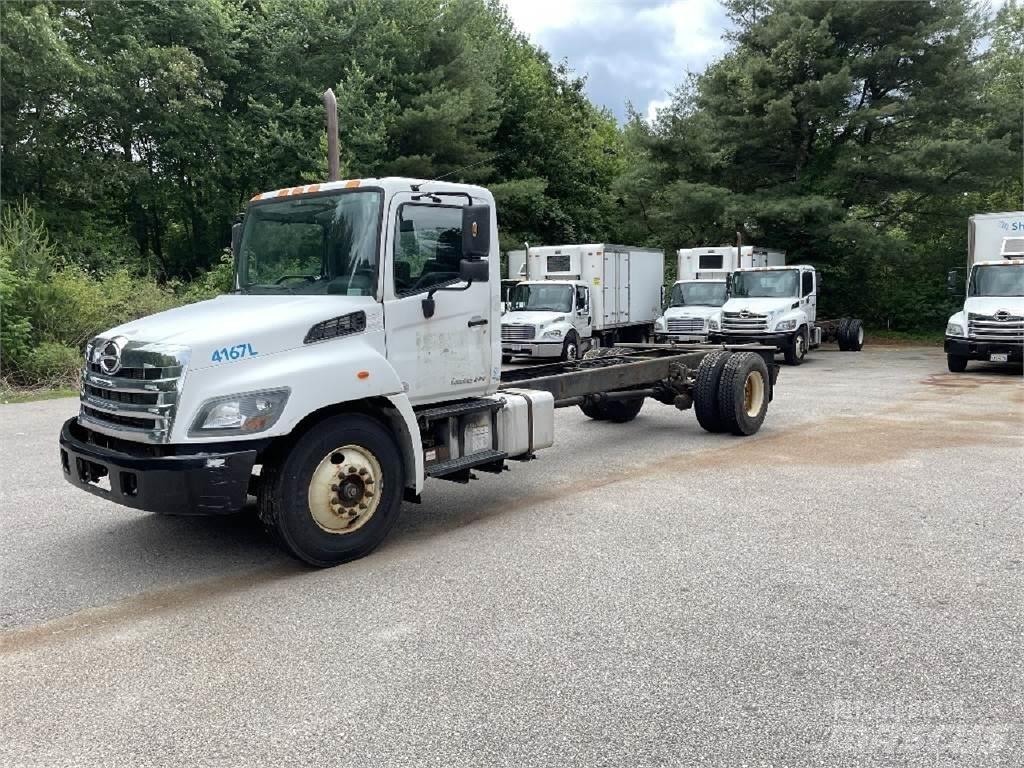 Hino 338 Nákladné vozidlá bez nadstavby