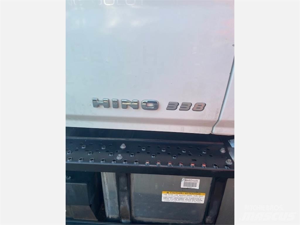 Hino 338 Plošinové nákladné automobily/nákladné automobily so sklápacími bočnicami