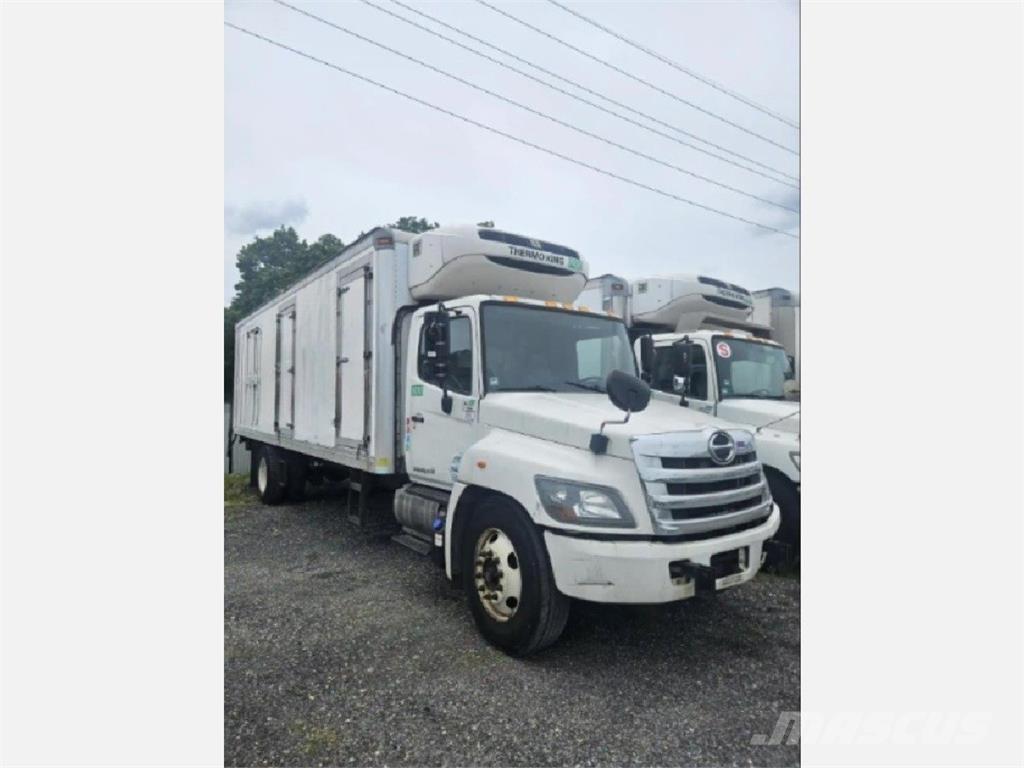 Hino 338 Chladiarenské nákladné vozidlá