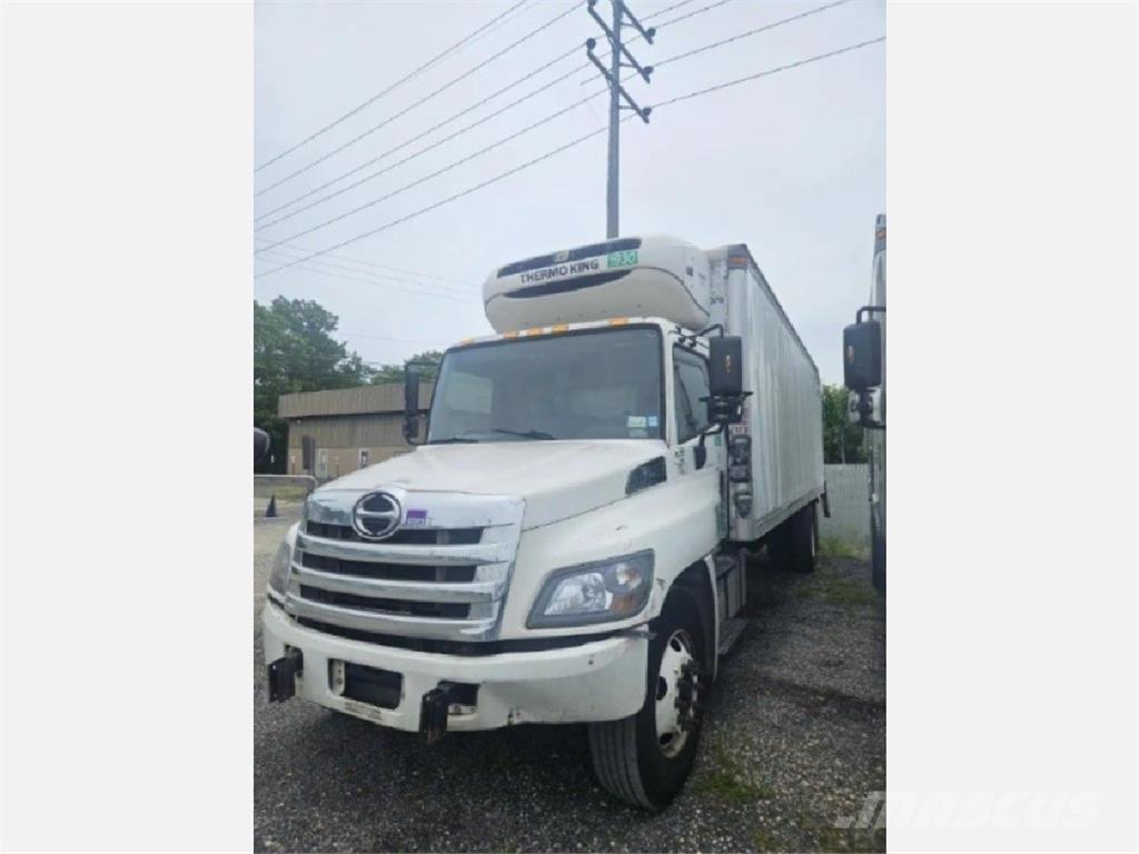 Hino 338 Chladiarenské nákladné vozidlá