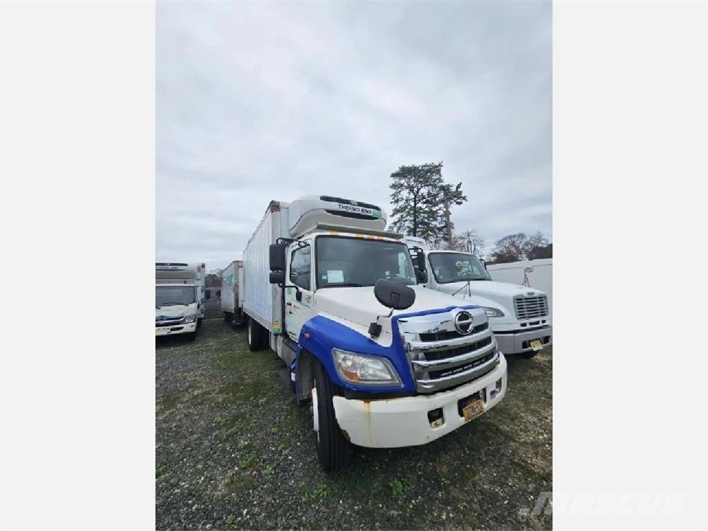 Hino 338 Chladiarenské nákladné vozidlá