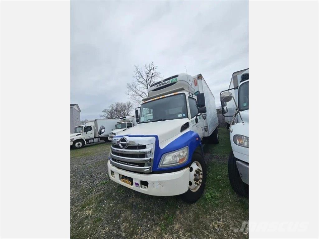 Hino 338 Chladiarenské nákladné vozidlá