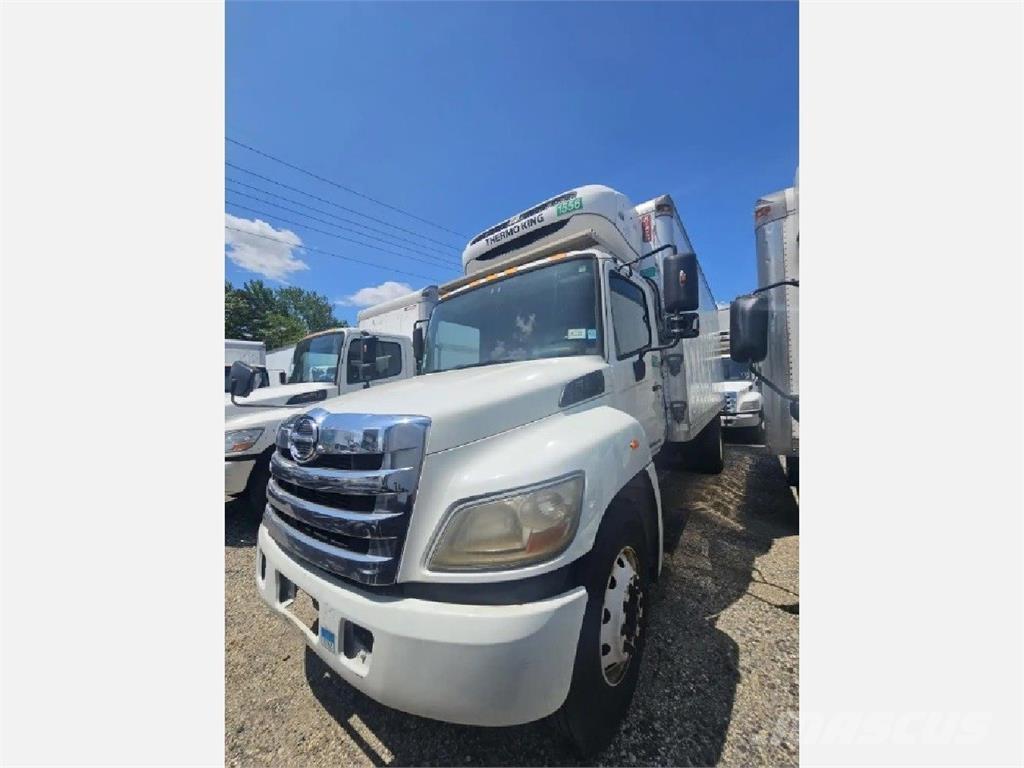 Hino 338 Chladiarenské nákladné vozidlá