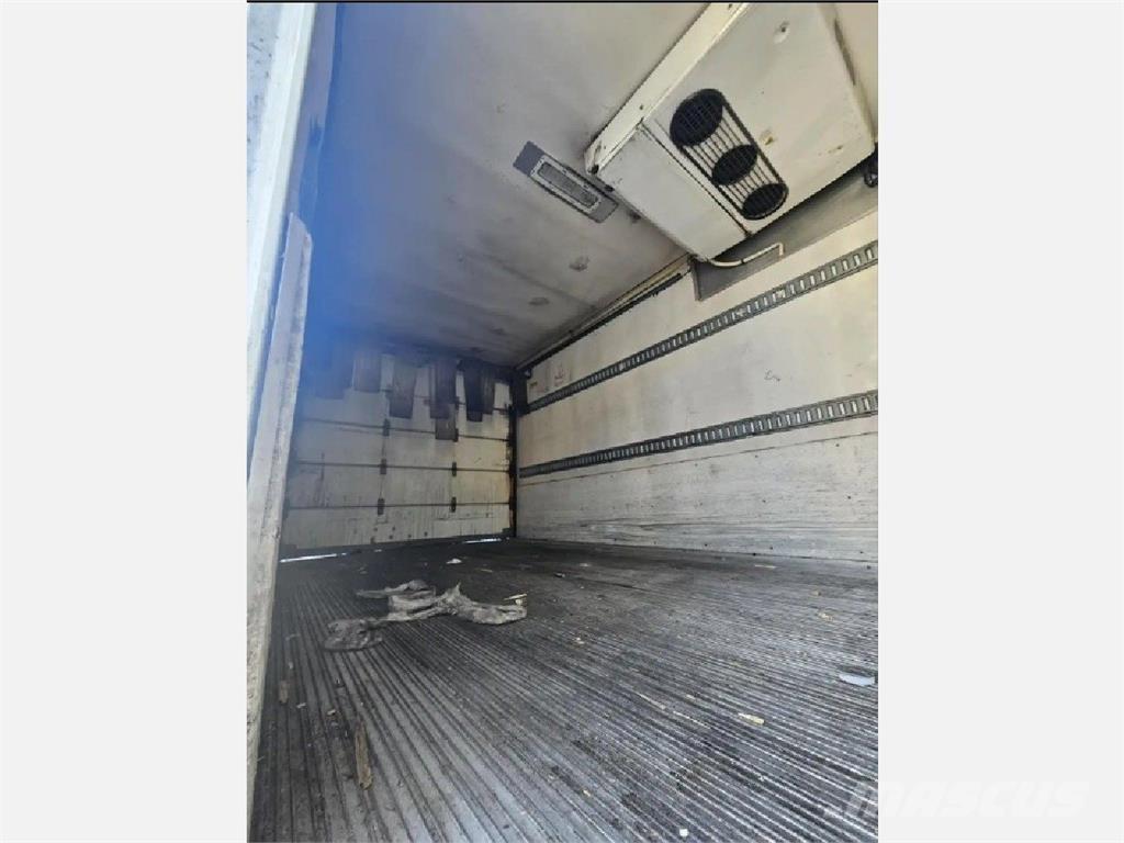 Hino 338 Chladiarenské nákladné vozidlá