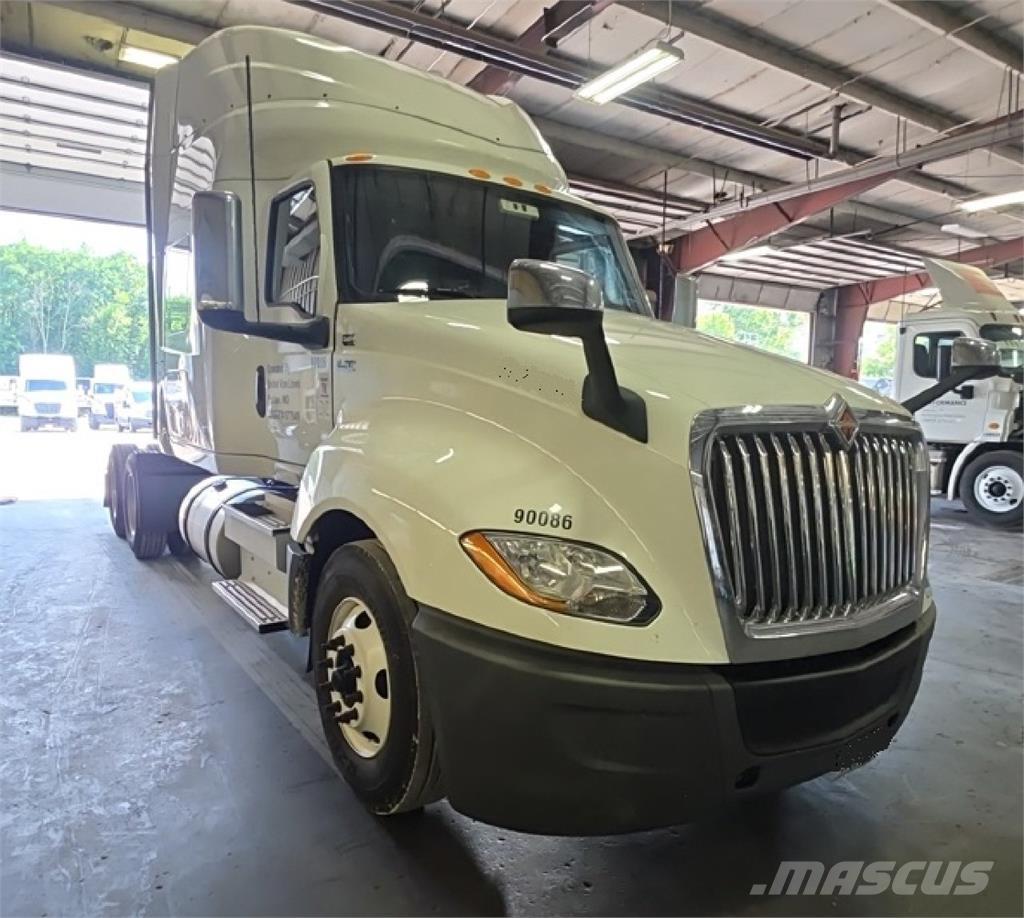 International LT Ťahače