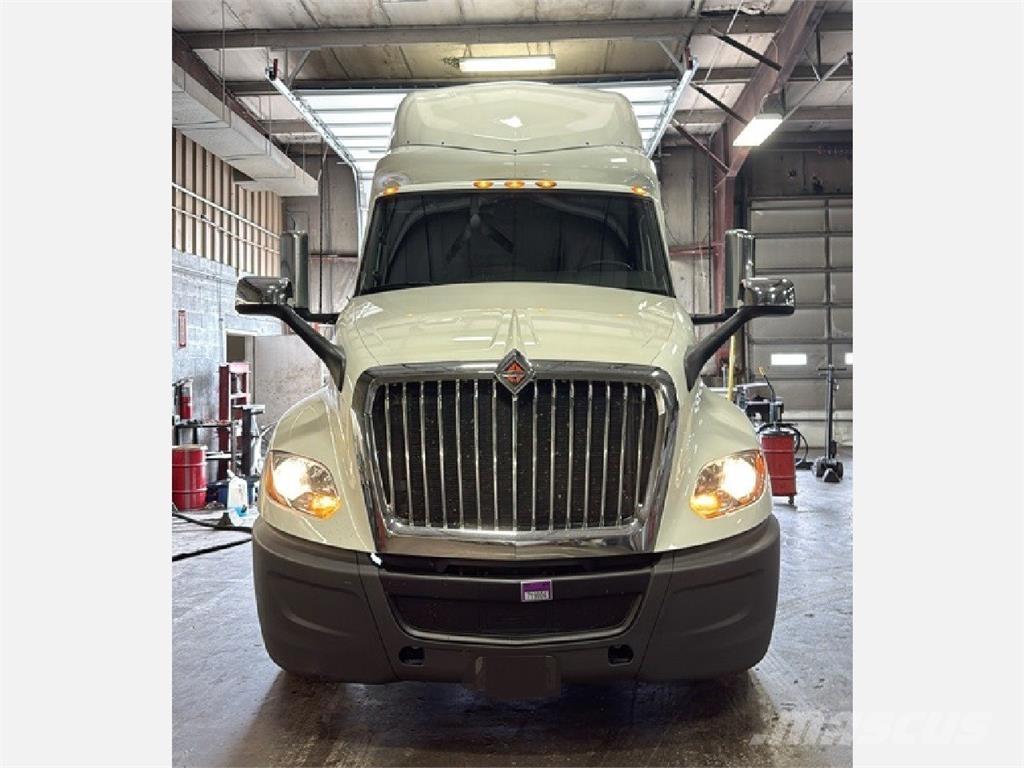 International LT625 Ťahače