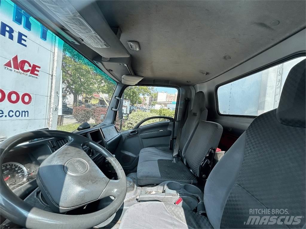 Isuzu NQR Chladiarenské nákladné vozidlá