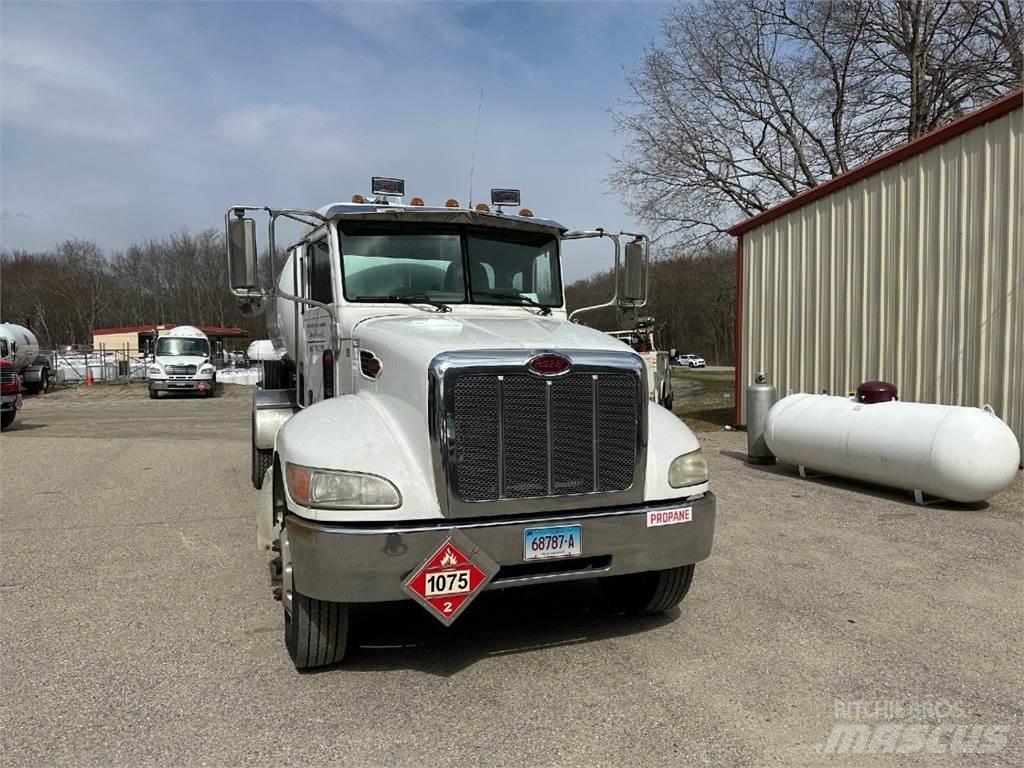 Peterbilt 335 Ďalšie nákladné vozidlá