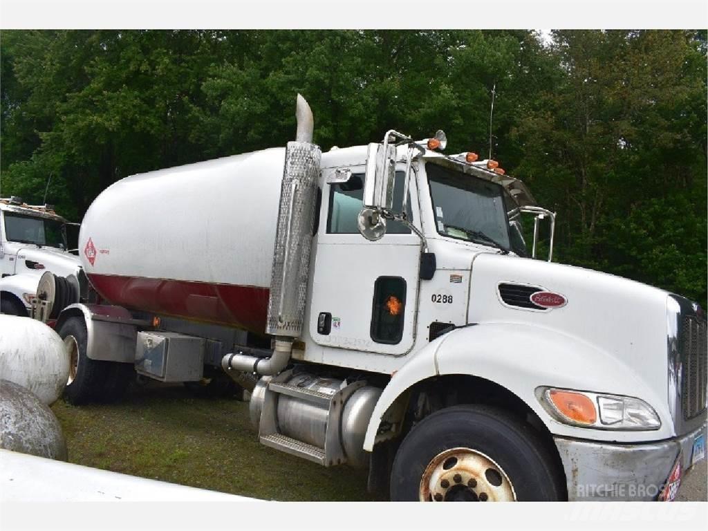 Peterbilt 335 Ďalšie nákladné vozidlá
