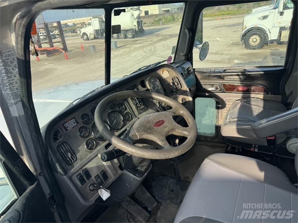 Peterbilt 367 Ďalšie nákladné vozidlá