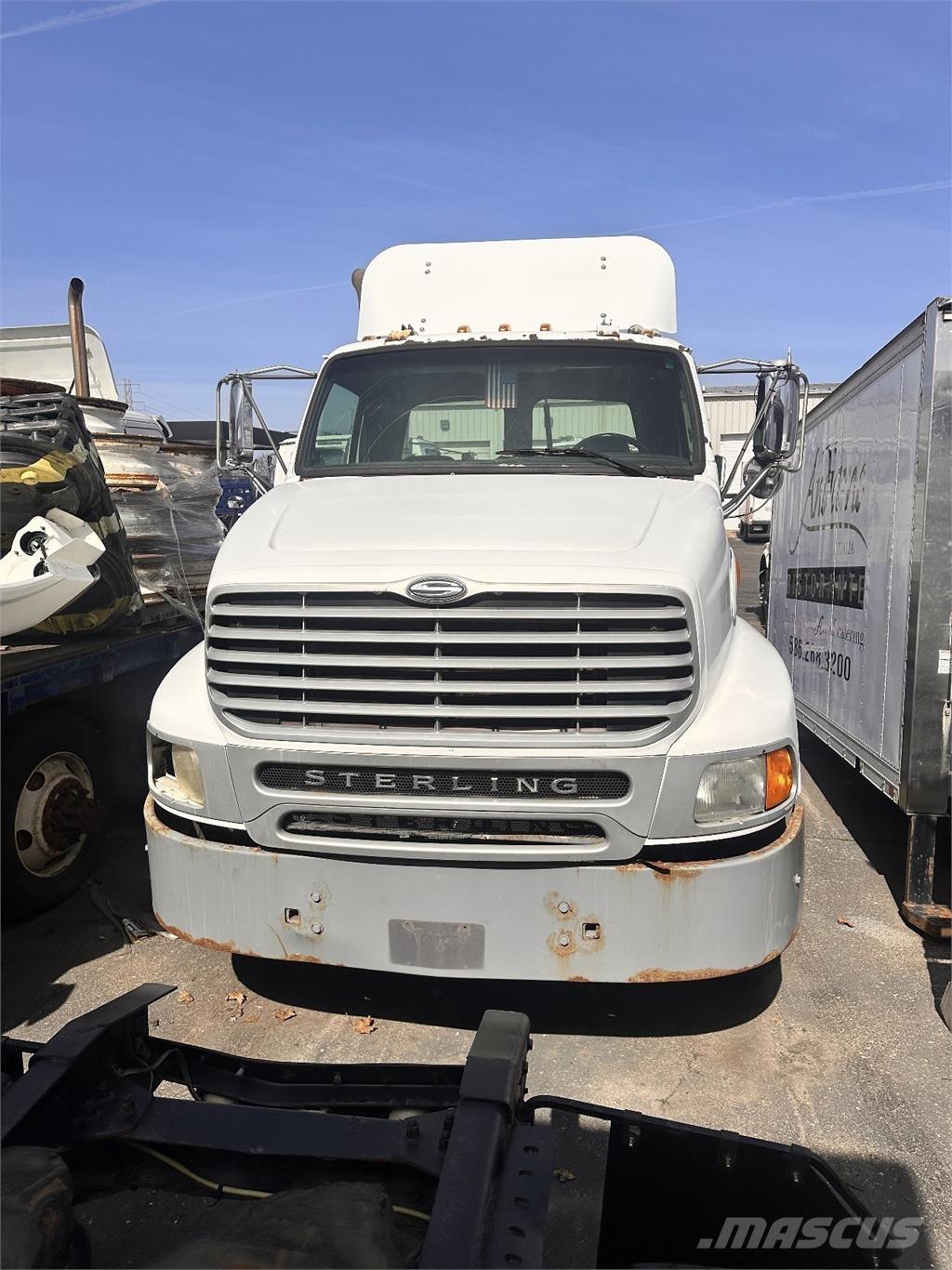 Sterling A9500 Ťahače