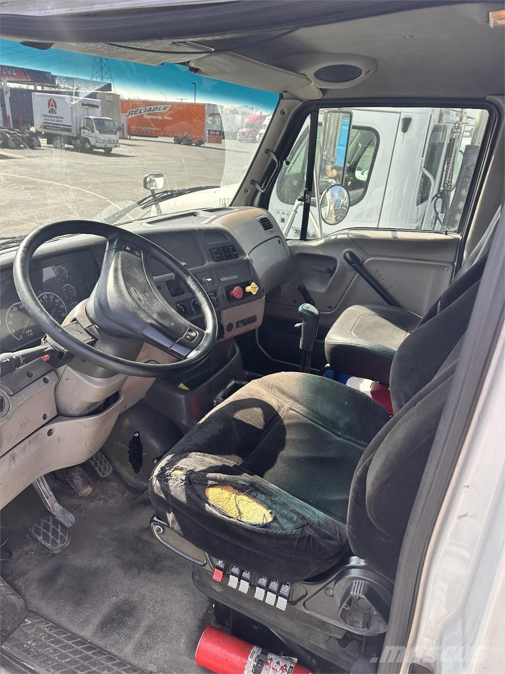 Sterling A9500 Ťahače