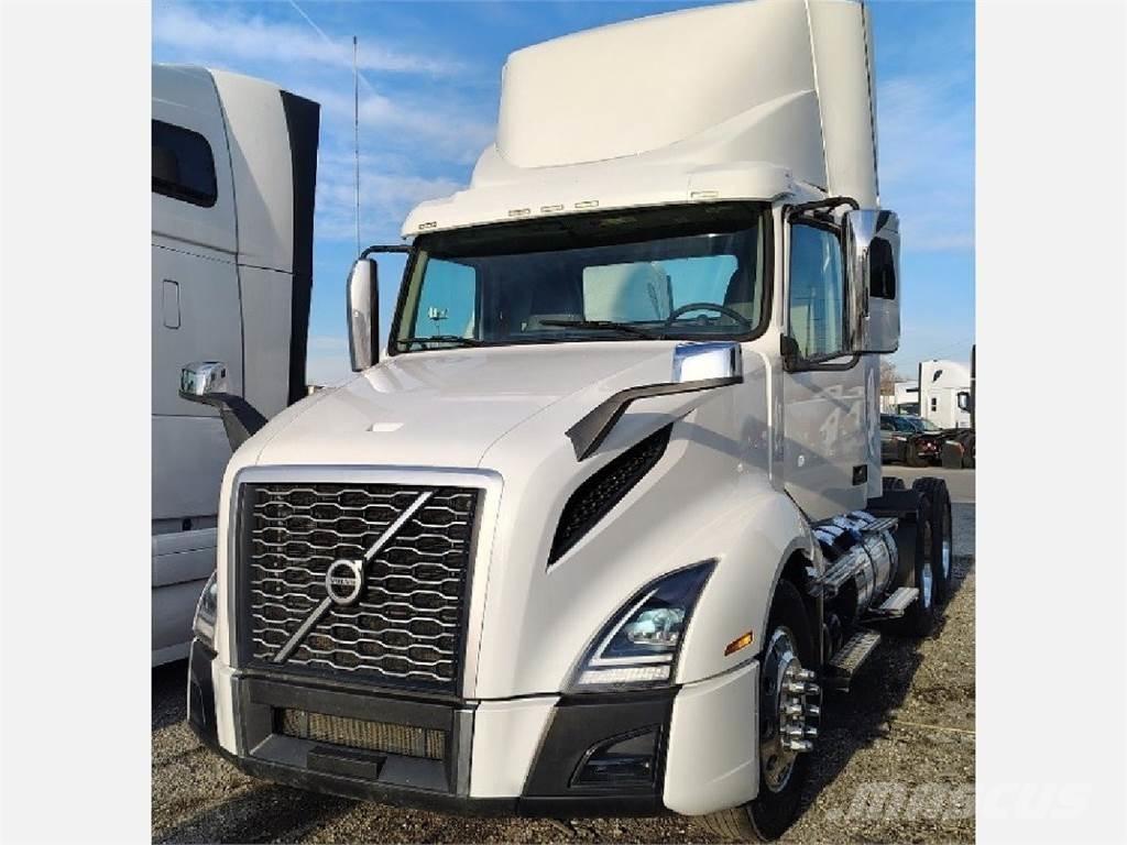 Volvo VNL300 Ťahače