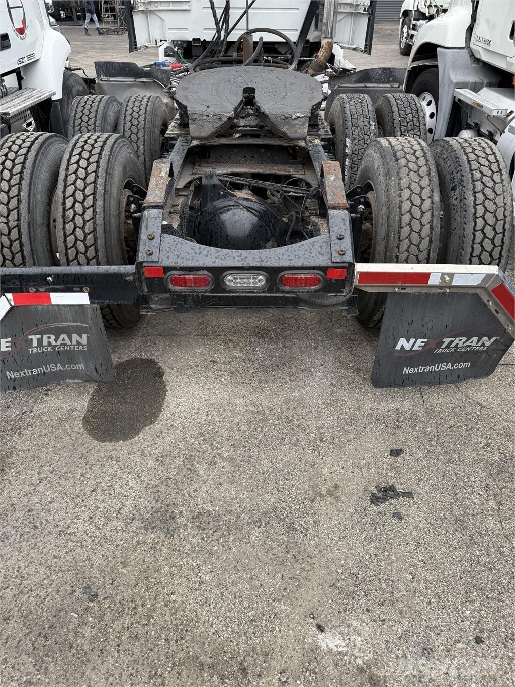 Volvo VNR64T300 Ťahače