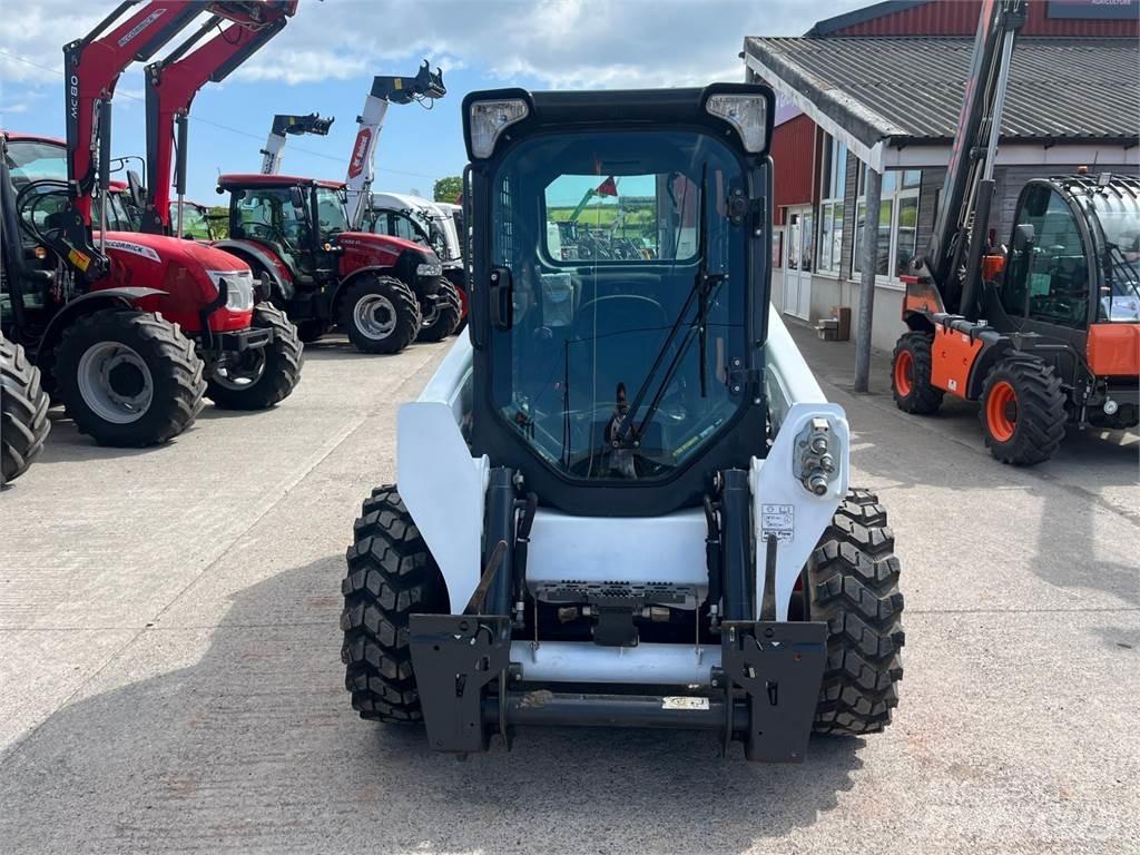 Bobcat S550 Šmykom riadené nakladače