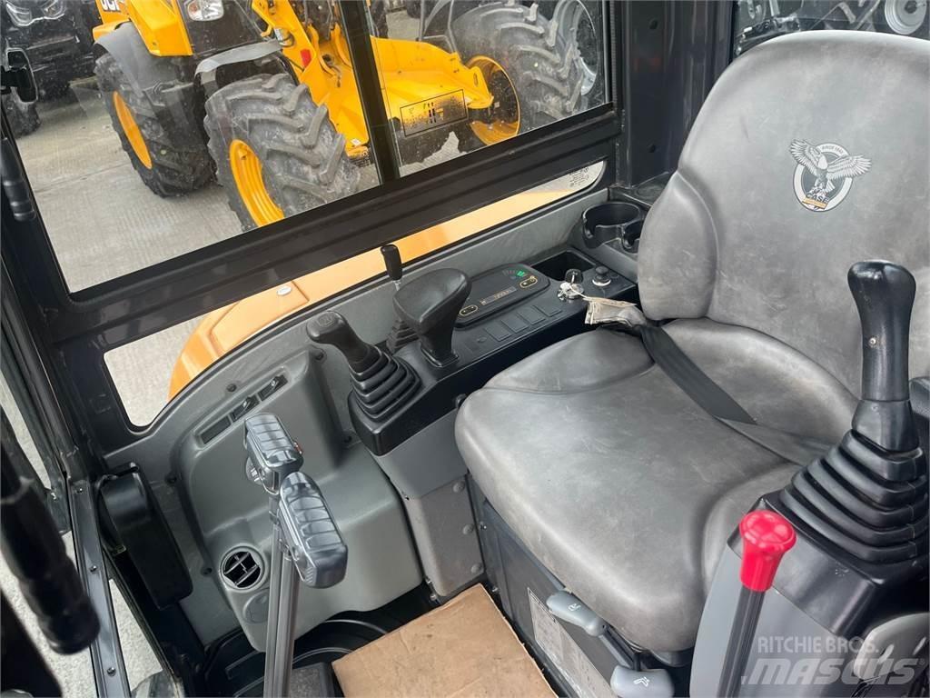 CASE CE CX30C Pásové rýpadlá